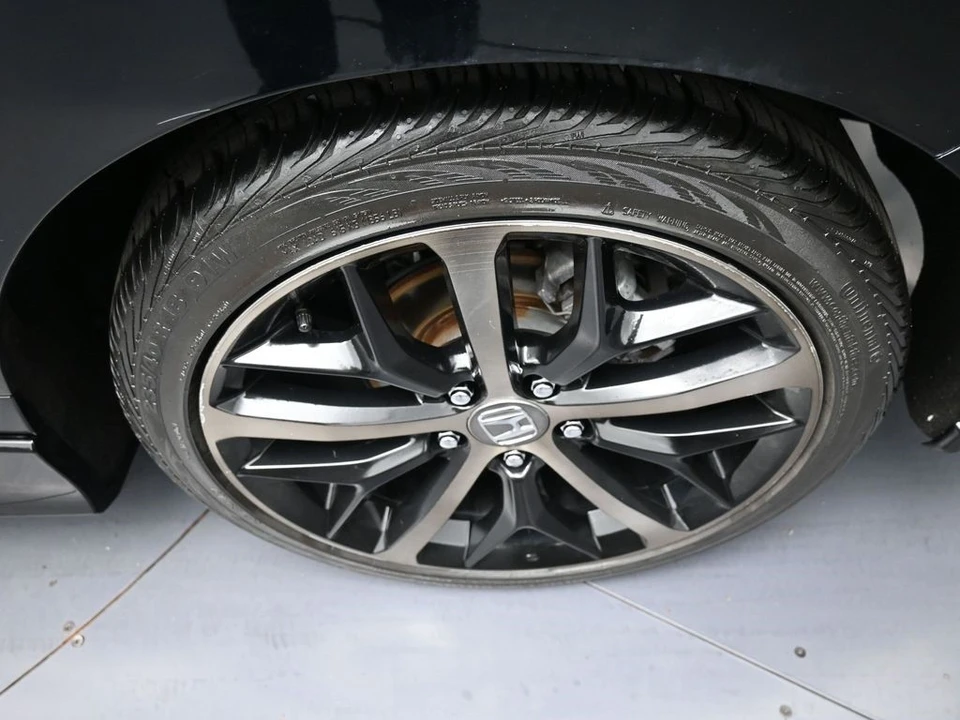 2021 Honda Civic 10th Gen - Image 15 of 21