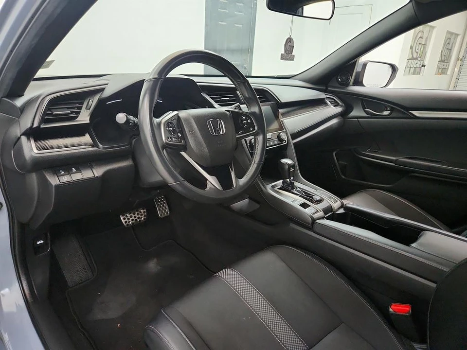 2021 Honda Civic 10th Gen - Image 13 of 31