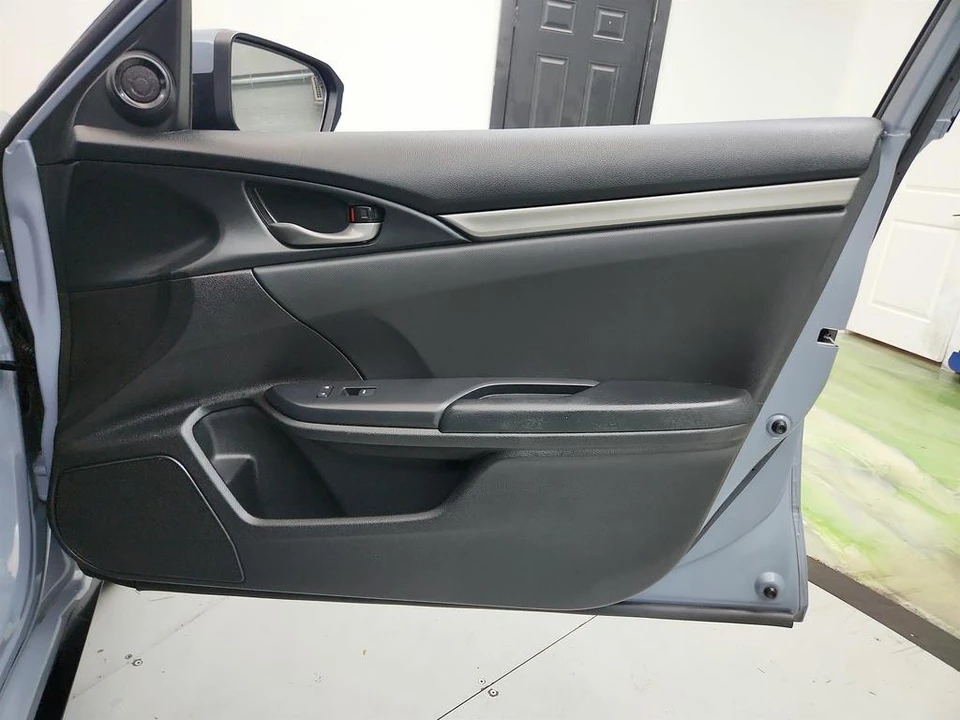 2021 Honda Civic 10th Gen - Image 25 of 31