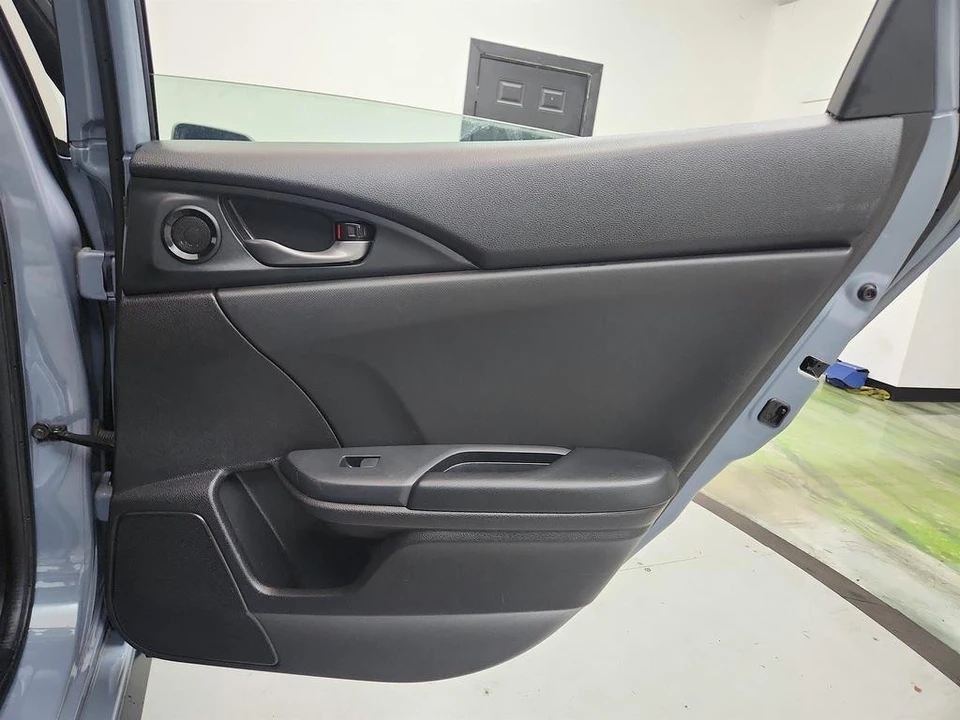 2021 Honda Civic 10th Gen - Image 27 of 31