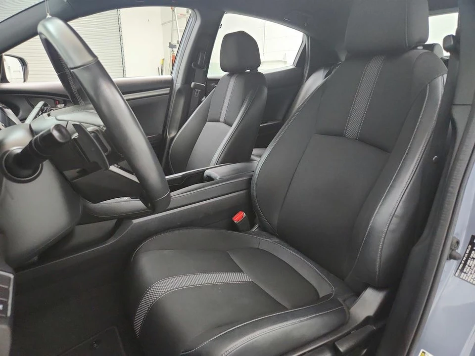2021 Honda Civic 10th Gen - Image 14 of 31