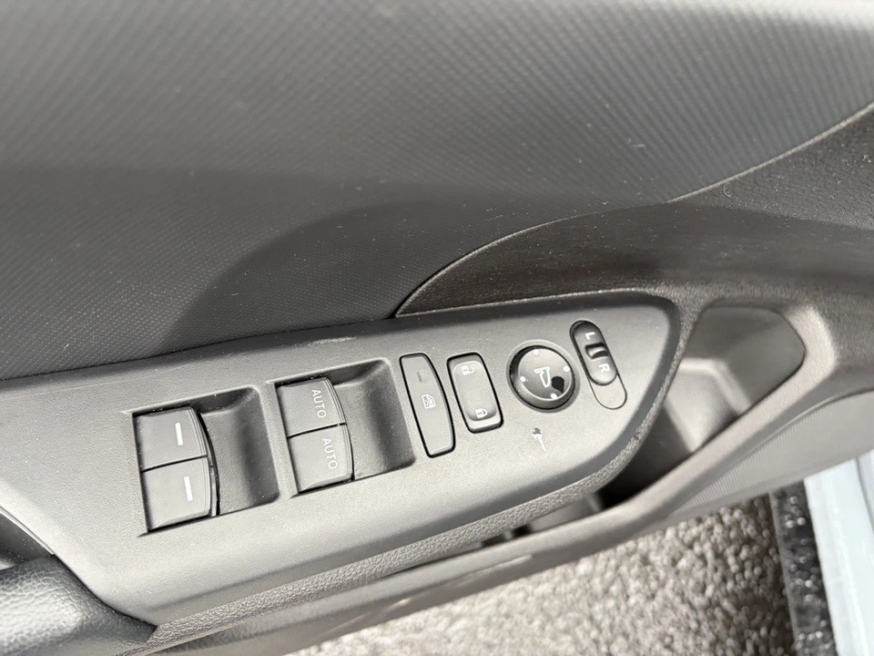 2021 Honda Civic 10th Gen - Image 9 of 12