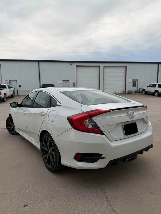 2021 Honda Civic 10th Gen - Image 4 of 9