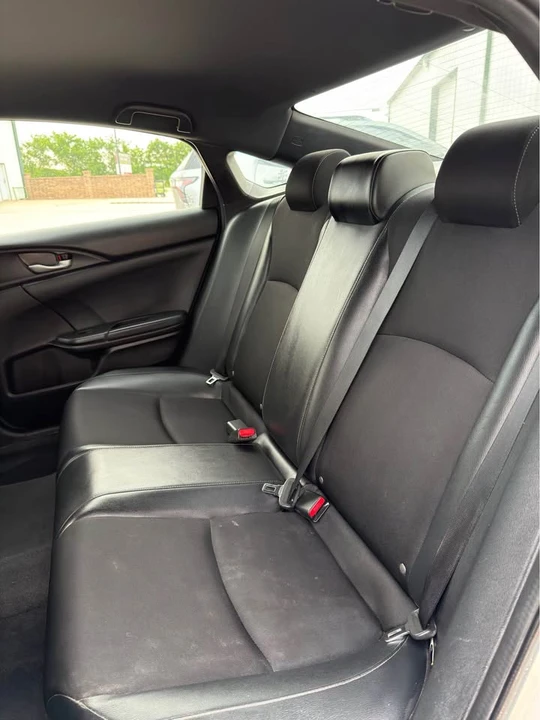 2021 Honda Civic 10th Gen - Image 7 of 9