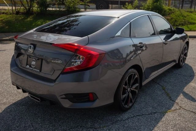 2021 Honda Civic 10th Gen - Image 8 of 16