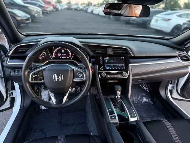 2021 Honda Civic 10th Gen - Image 15 of 21