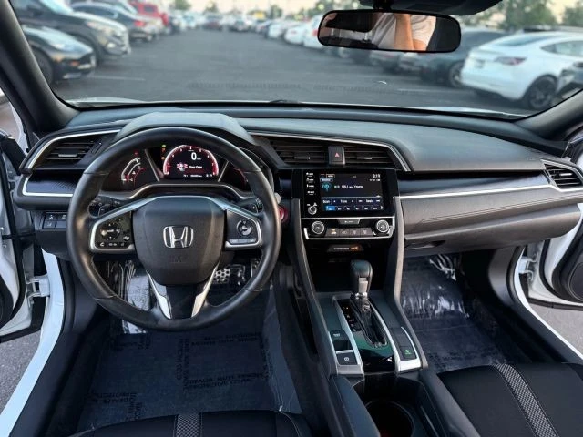 2021 Honda Civic 10th Gen - Image 15 of 21