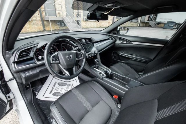 2021 Honda Civic 10th Gen - Image 17 of 21