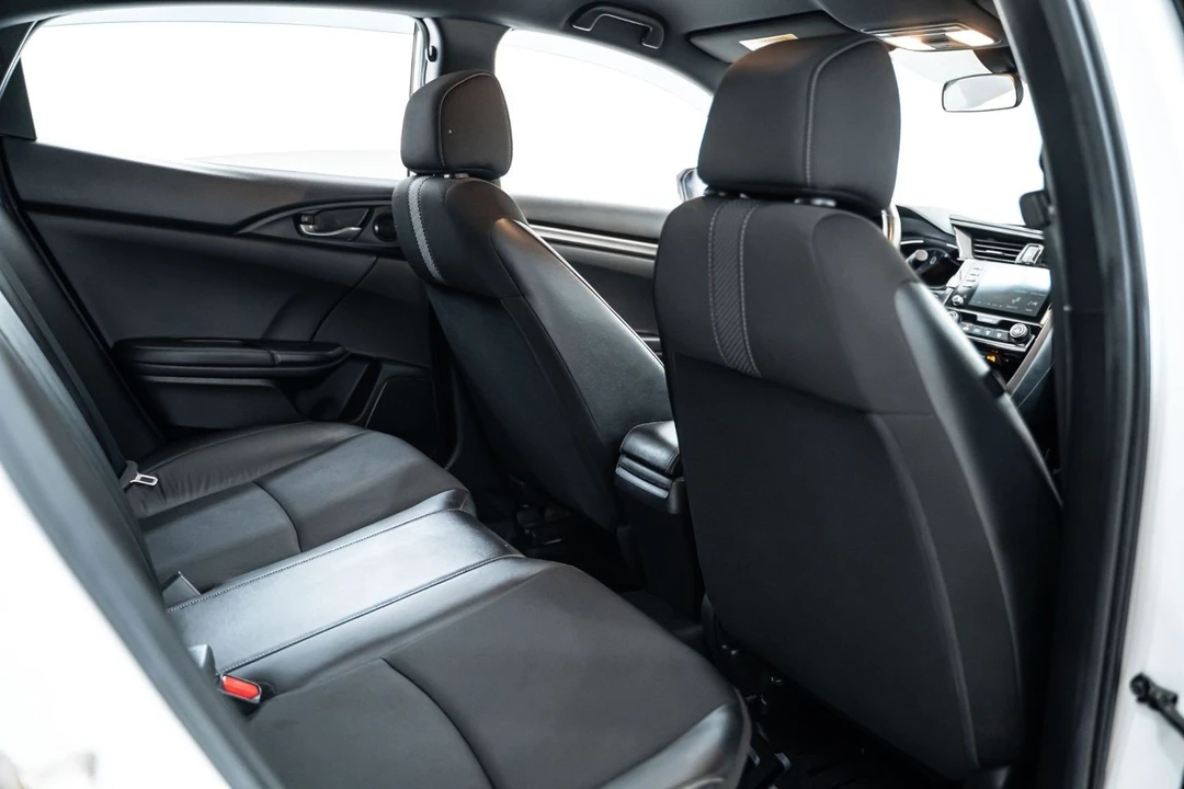 2021 Honda Civic 10th Gen - Image 26 of 31