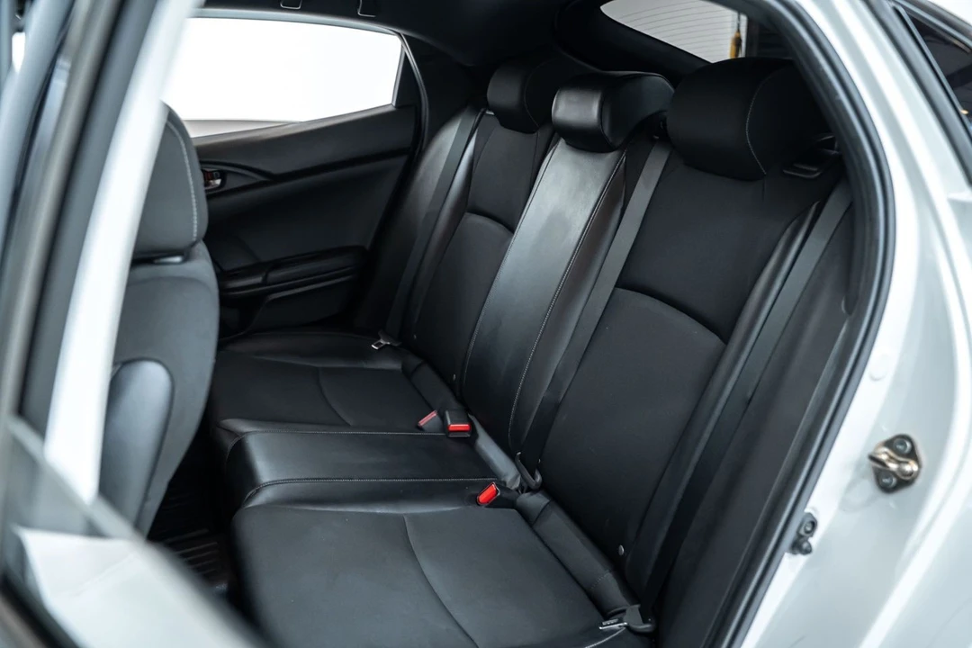 2021 Honda Civic 10th Gen - Image 23 of 31