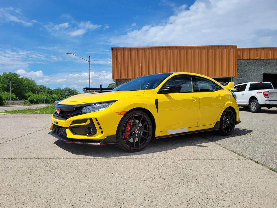 2021 Honda FK8 Civic Type R - Image 2 of 31