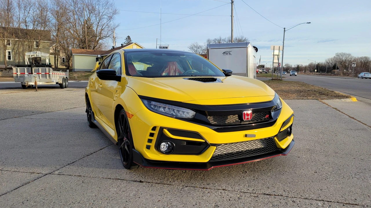 2021 Honda FK8 Civic Type R - Image 25 of 31