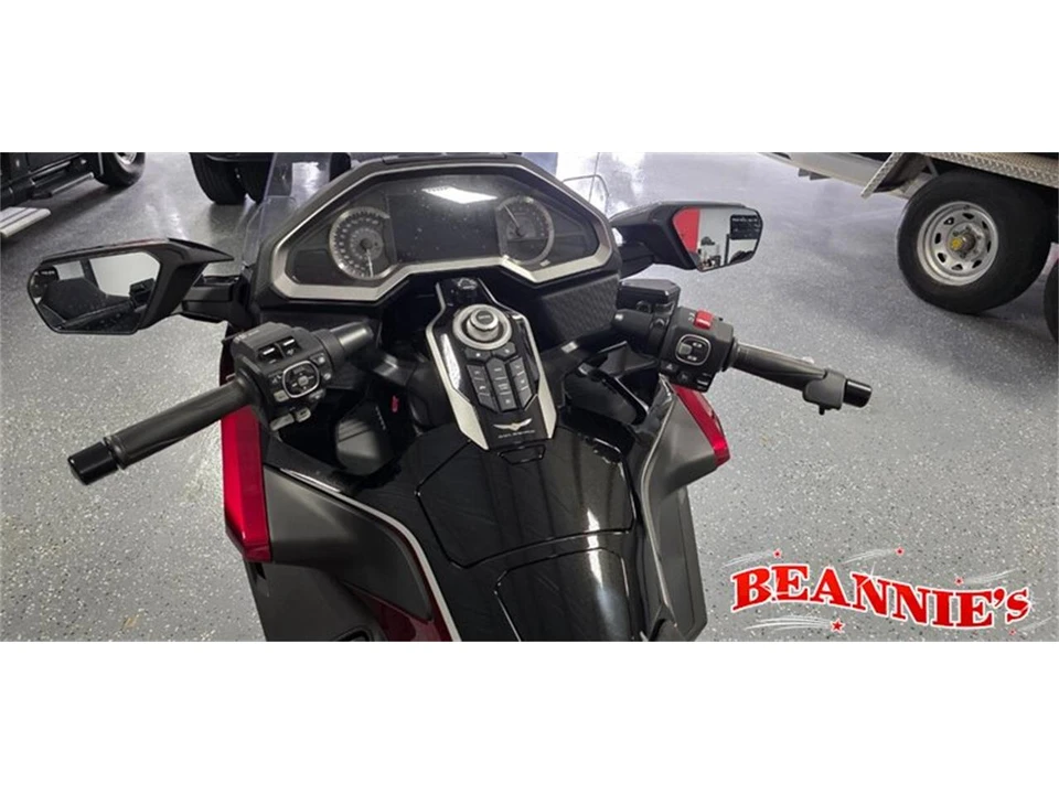 2021 Honda Gold Wing - Image 6 of 10