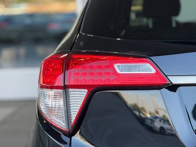 2021 Honda HR-V 2nd Gen - Image 11 of 21