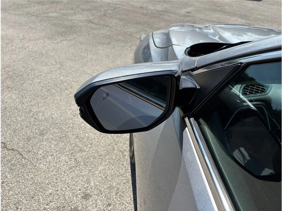 2021 Honda Insight 3rd Gen - Image 16 of 21