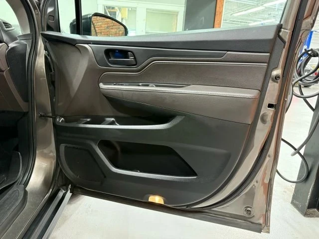 2021 Honda Odyssey - Image 18 of 21