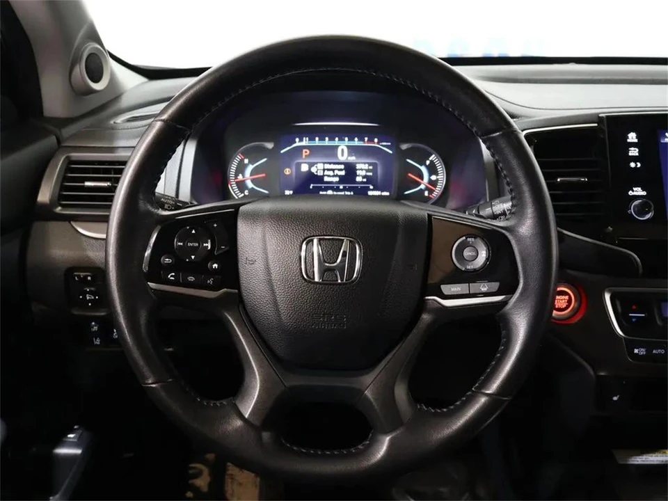 2021 Honda Pilot 3rd Gen - Image 17 of 31
