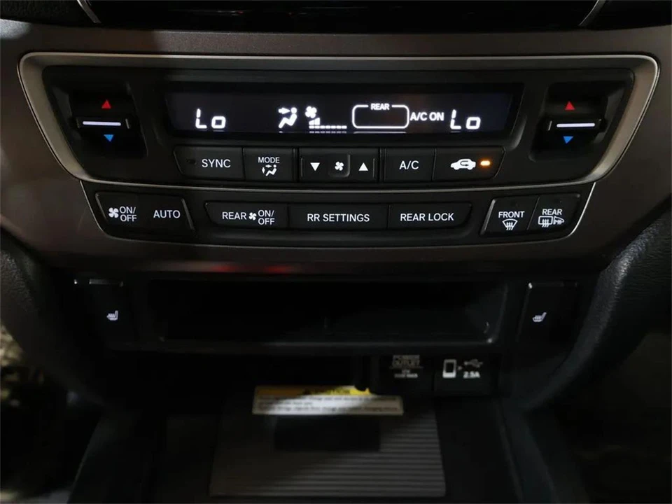 2021 Honda Pilot 3rd Gen - Image 21 of 31