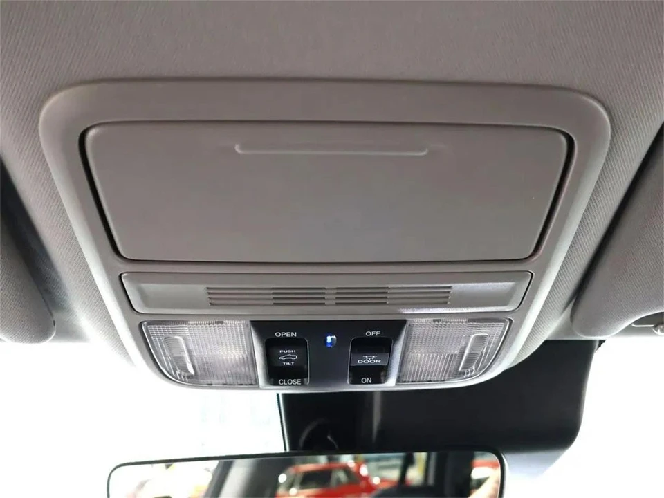 2021 Honda Pilot 3rd Gen - Image 24 of 31