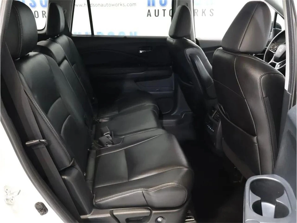 2021 Honda Pilot 3rd Gen - Image 28 of 31