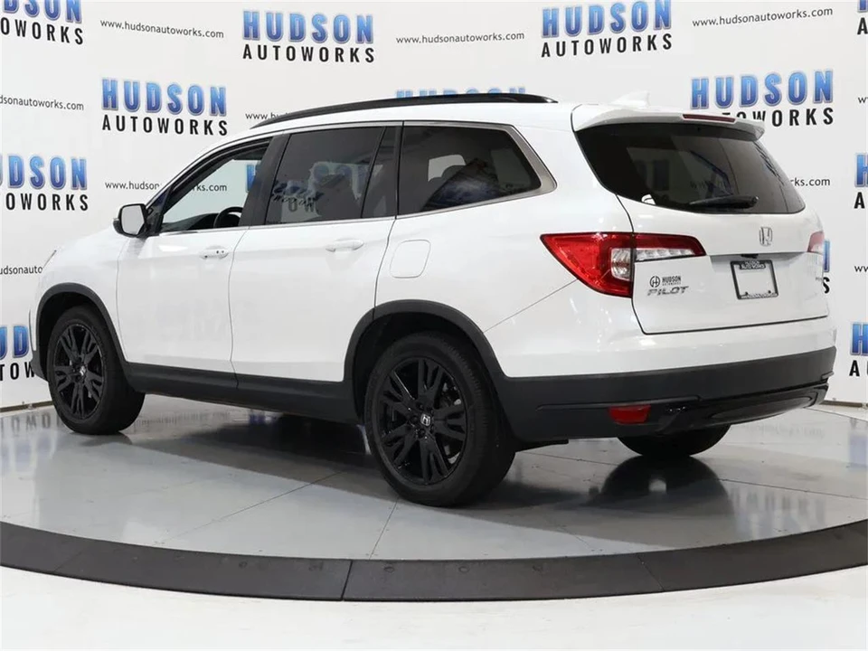 2021 Honda Pilot 3rd Gen - Image 4 of 31