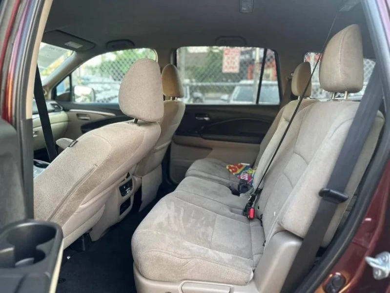 2021 Honda Pilot 3rd Gen - Image 11 of 12