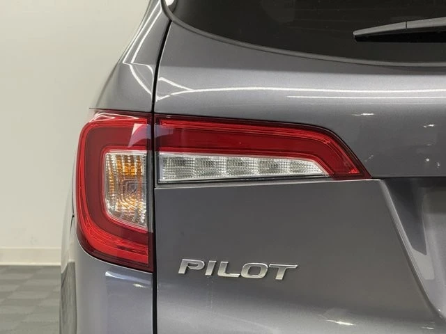 2021 Honda Pilot 3rd Gen - Image 9 of 12