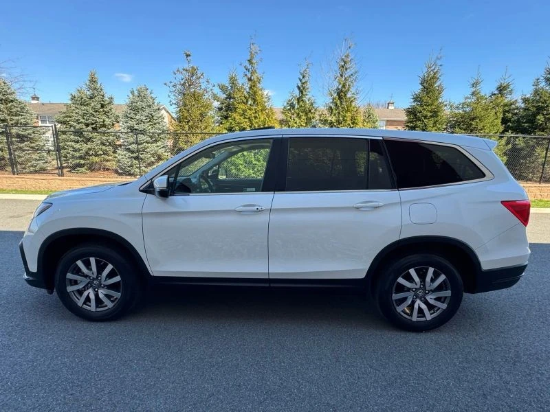 2021 Honda Pilot 3rd Gen - Image 8 of 12