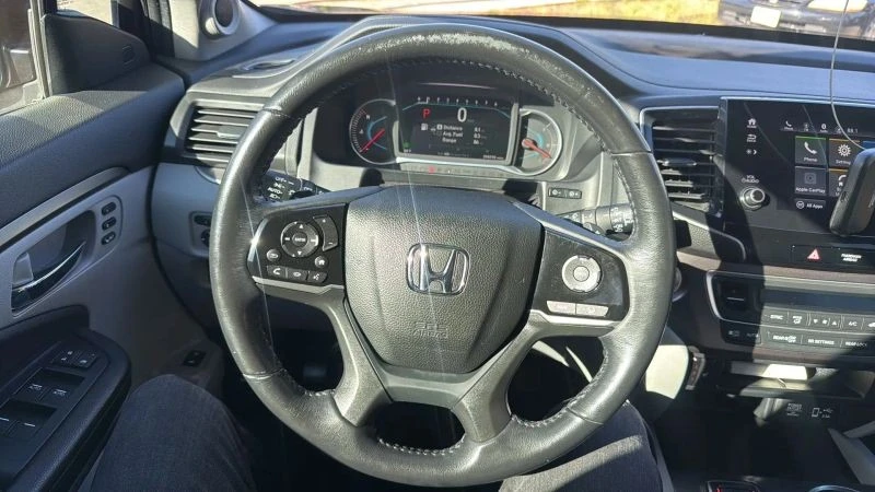 2021 Honda Pilot 3rd Gen - Image 10 of 12