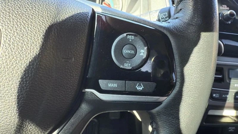 2021 Honda Pilot 3rd Gen - Image 11 of 12