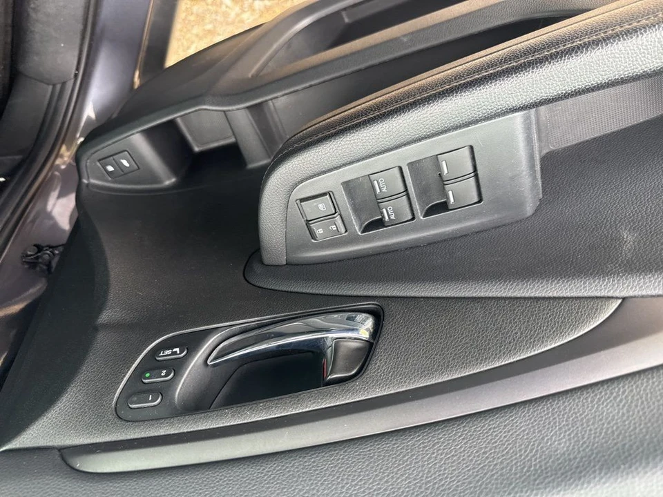 2021 Honda Pilot 3rd Gen - Image 17 of 21