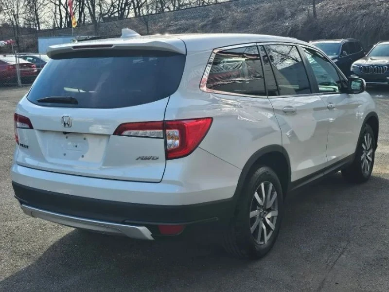 2021 Honda Pilot 3rd Gen - Image 10 of 12