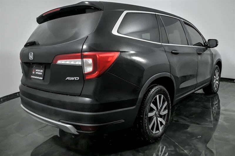 2021 Honda Pilot 3rd Gen - Image 10 of 21