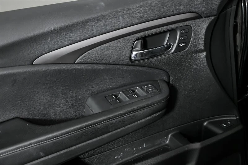 2021 Honda Pilot 3rd Gen - Image 16 of 21