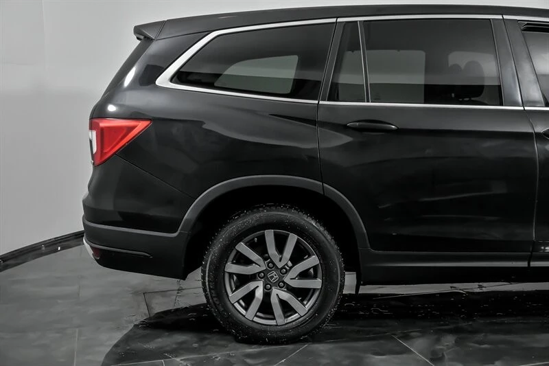 2021 Honda Pilot 3rd Gen - Image 11 of 21