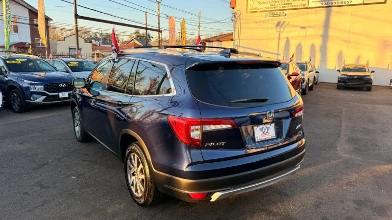 2021 Honda Pilot 3rd Gen - Image 5 of 12