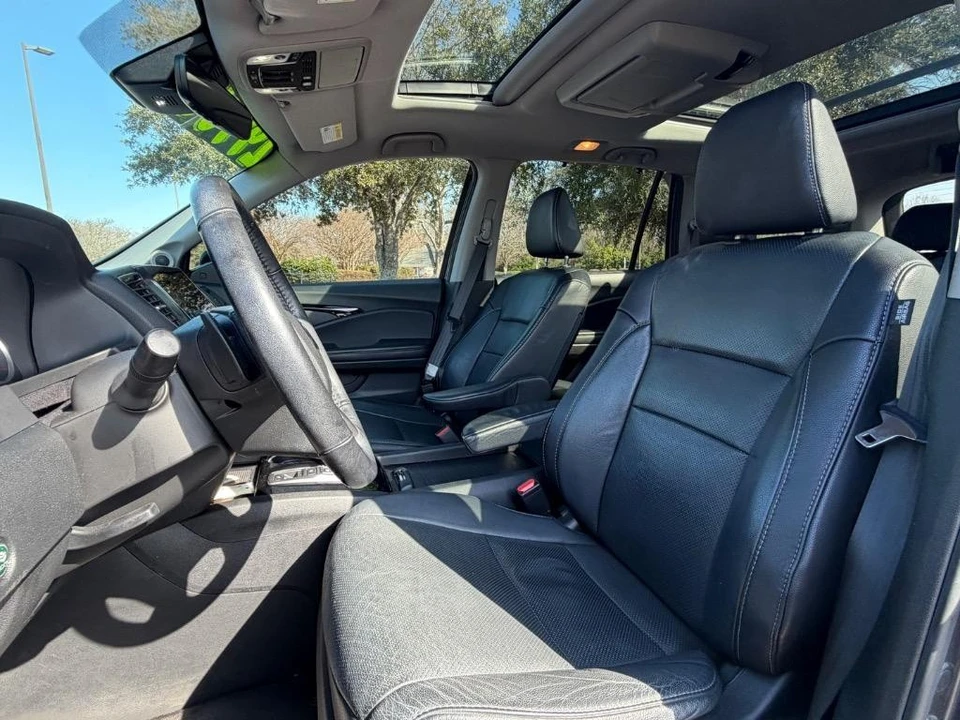2021 Honda Pilot 3rd Gen - Image 11 of 21