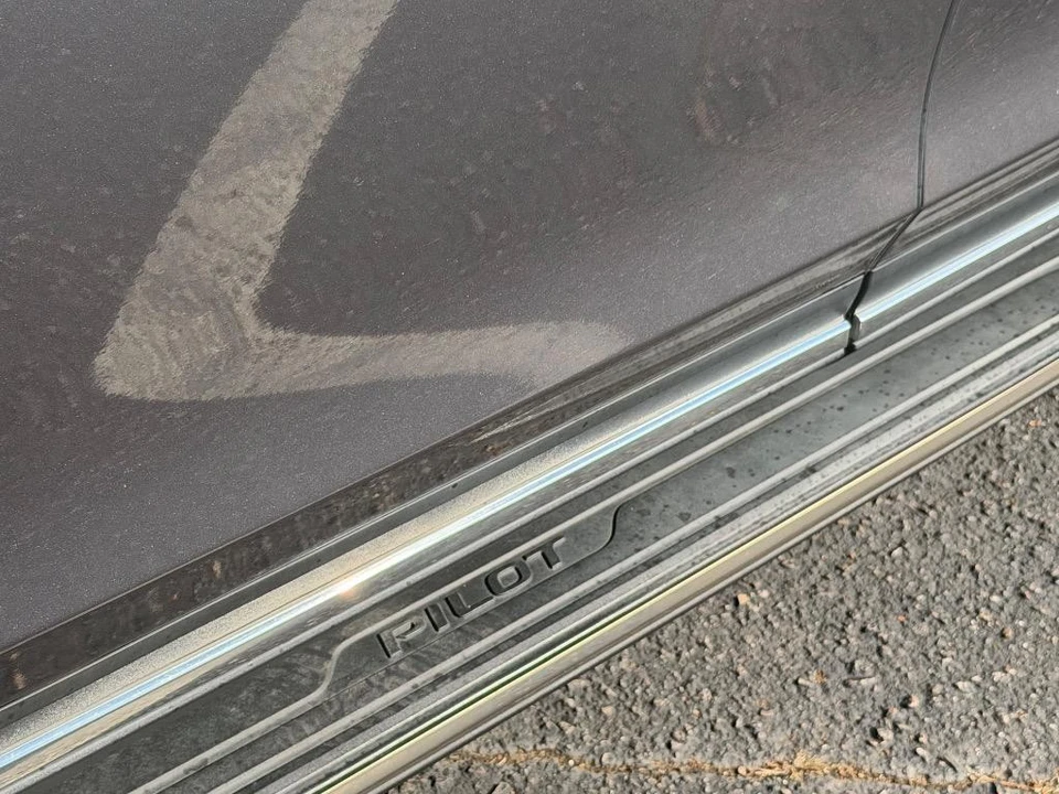 2021 Honda Pilot 3rd Gen - Image 4 of 21