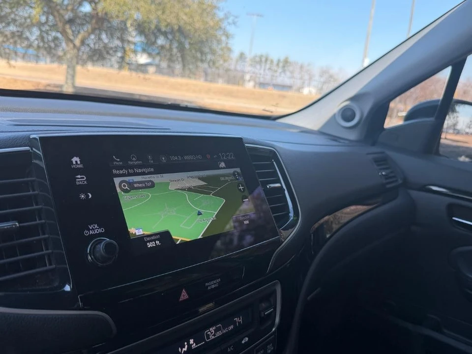 2021 Honda Pilot 3rd Gen - Image 19 of 21
