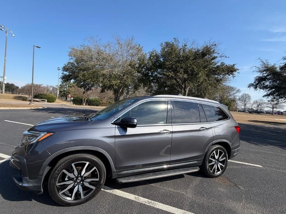 2021 Honda Pilot 3rd Gen - Image 2 of 21