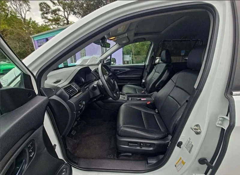 2021 Honda Pilot 3rd Gen - Image 4 of 8
