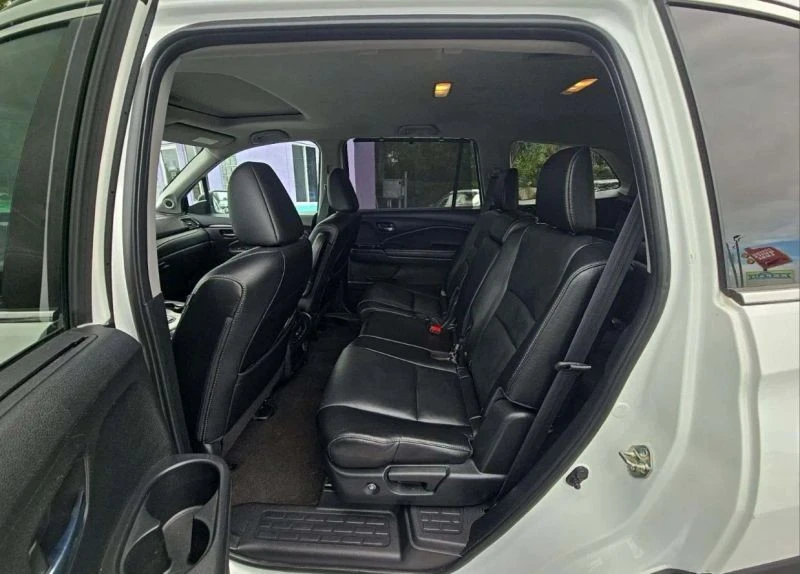 2021 Honda Pilot 3rd Gen - Image 7 of 8