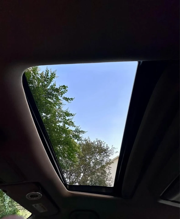 2021 Honda Pilot 3rd Gen - Image 14 of 20