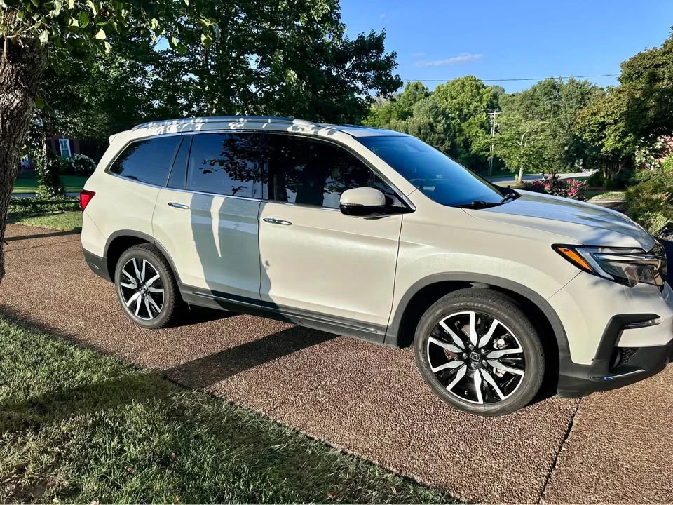 2021 Honda Pilot 3rd Gen - Image 2 of 20