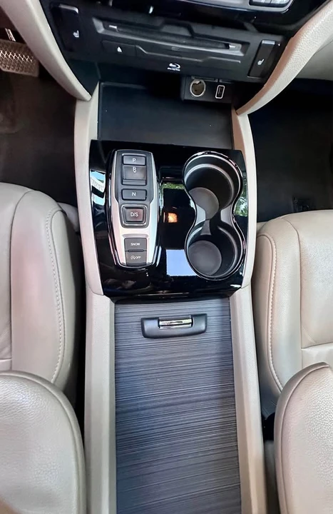 2021 Honda Pilot 3rd Gen - Image 10 of 20