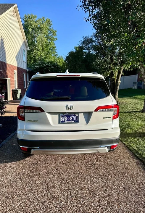 2021 Honda Pilot 3rd Gen - Image 4 of 20