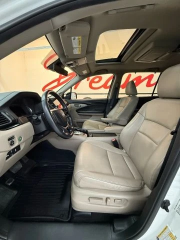 2021 Honda Pilot 3rd Gen - Image 20 of 21