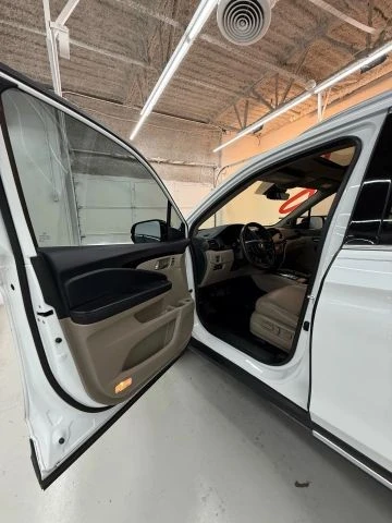 2021 Honda Pilot 3rd Gen - Image 18 of 21