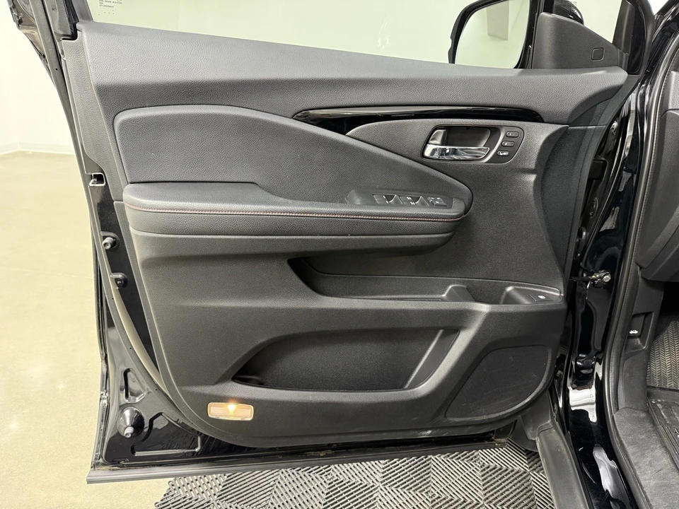 2021 Honda Ridgeline 2nd Gen - Image 11 of 12