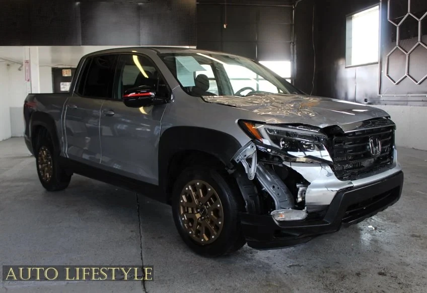 2021 Honda Ridgeline 2nd Gen - Image 4 of 21